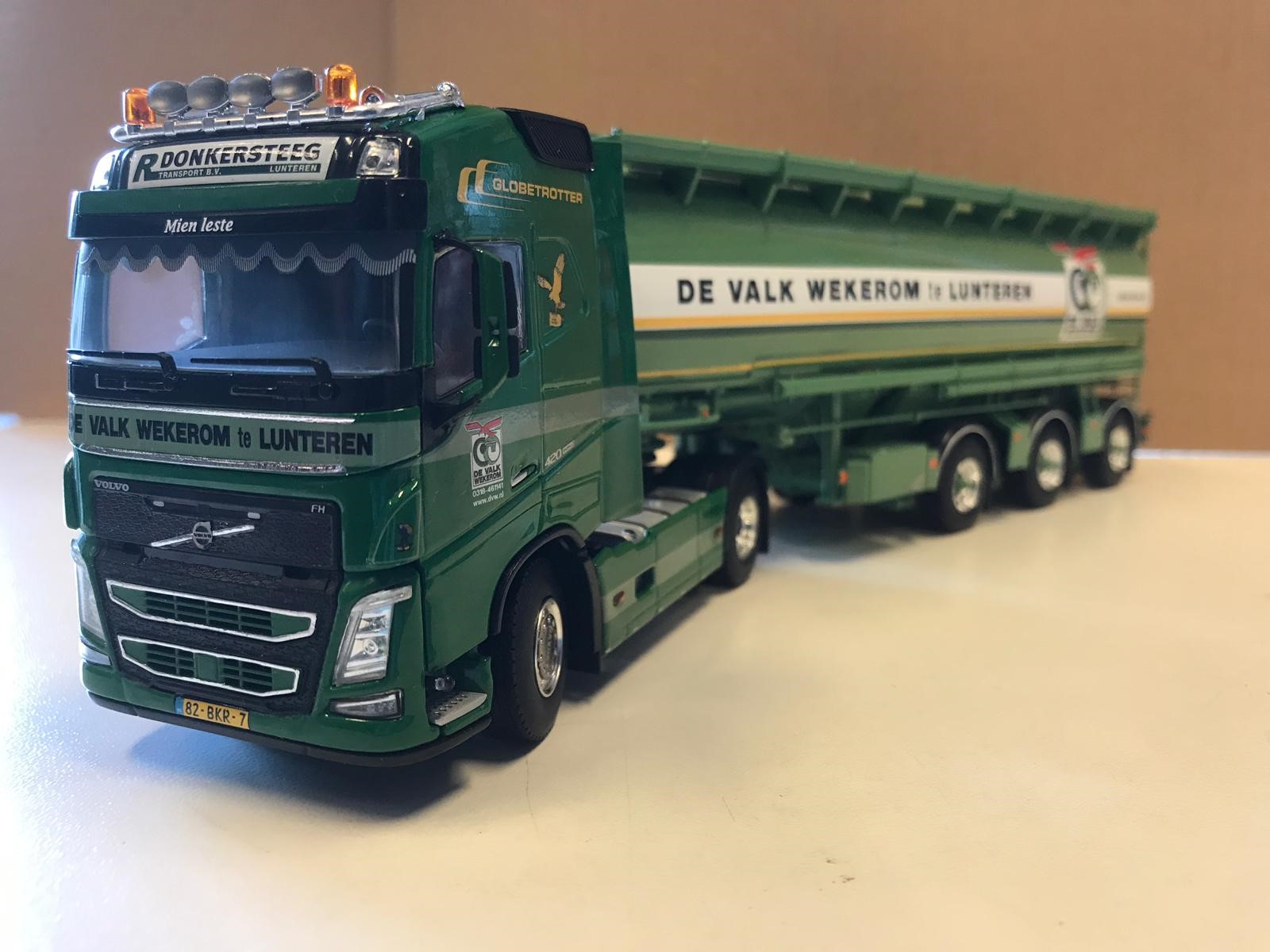 De Valk Wekerom