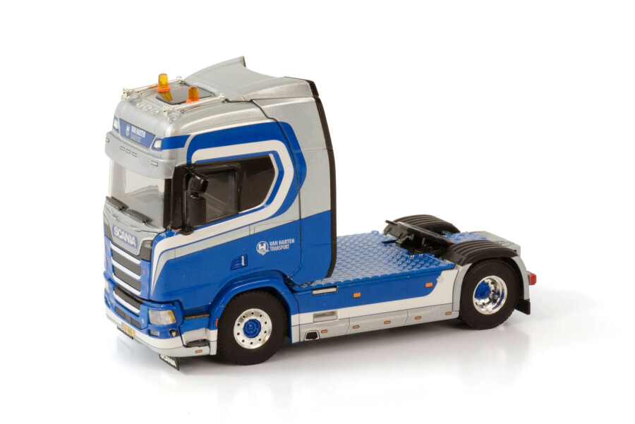 Van Harten
                Transport