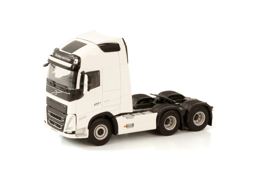 White Line Volvo Globetrotter XL