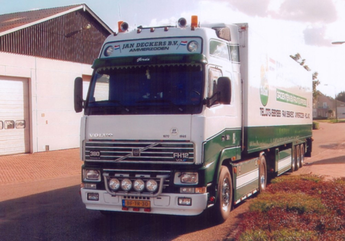 Jan
                Deckers