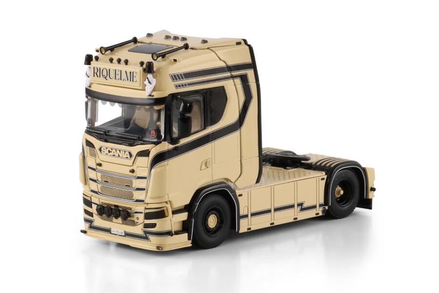 Transport
                  Riquelme