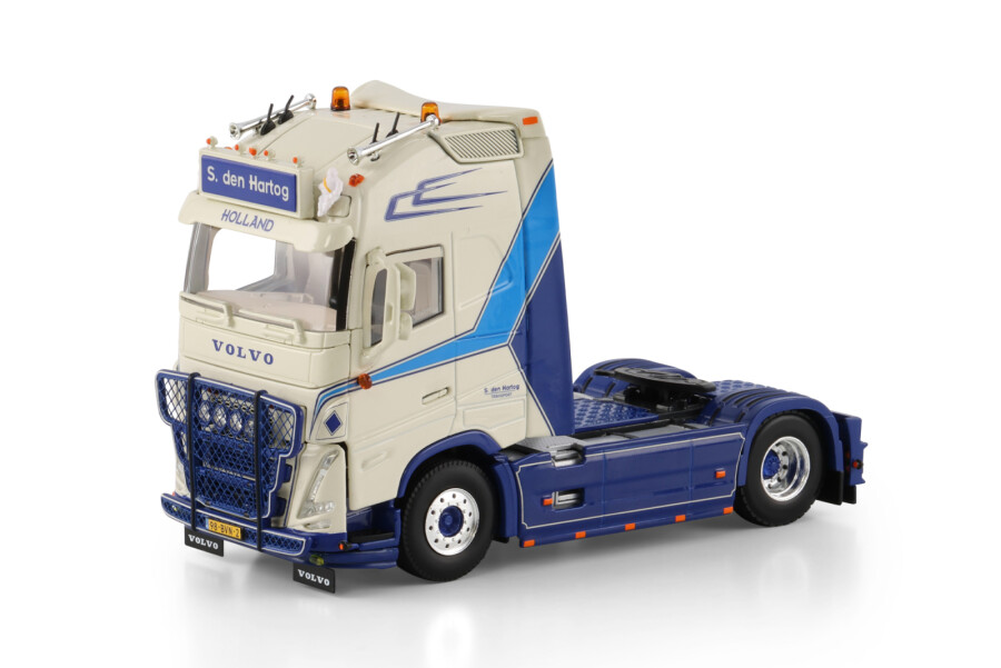 H. den
                  Hartog